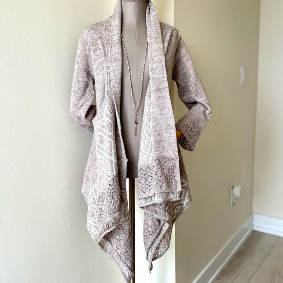 Paper Crane BOHO High-Low Knit Sweater- S - Picture 2 of 8